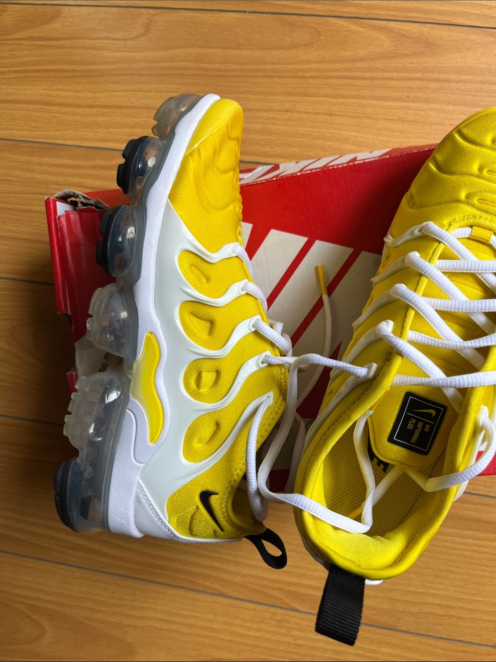 Nike Air VaporMax Plus W 7.5 - Picture 5 of 11
